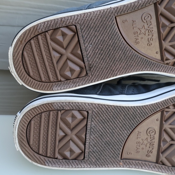 Converse Chuck Taylor All Star Low Top Gray Red Youth Size 5 - Picture 6 of 9